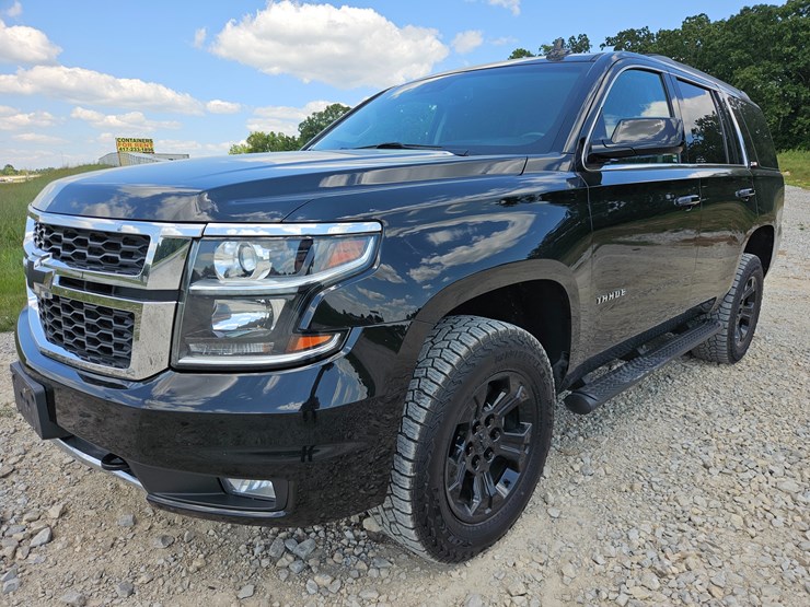 2018-chevrolet-tahoe-image-1