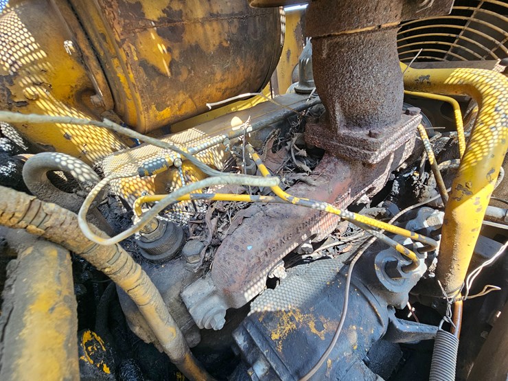 caterpillar-d4d-image-39