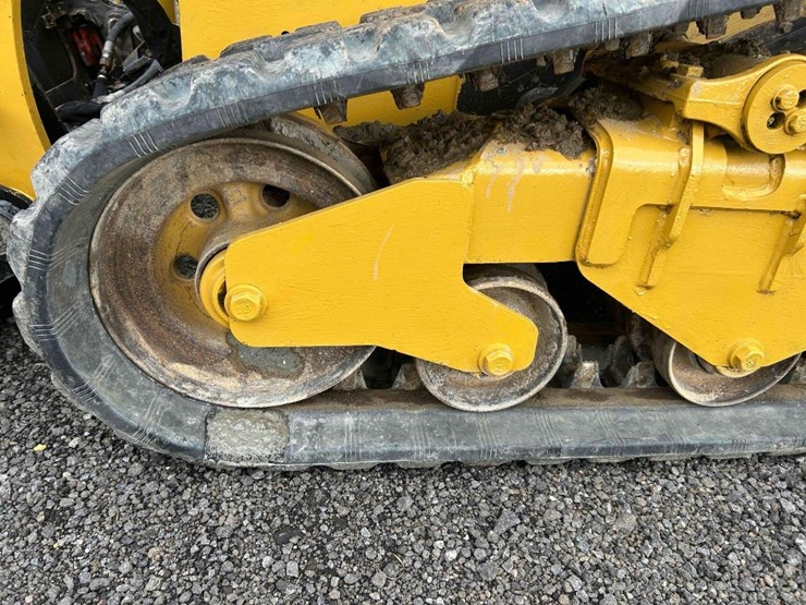 2018-caterpillar-259d-image-10