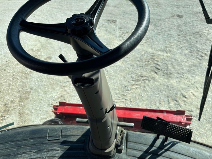 2014-case-ih-5140-image-34