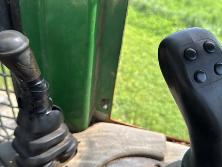 2010-john-deere-2010-image-43
