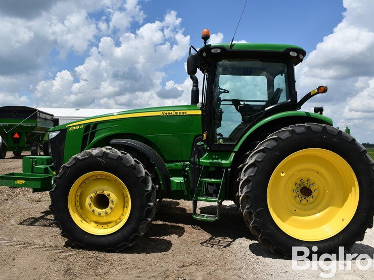 2014-john-deere-8335r-image-8