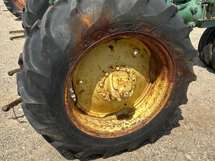 john-deere-420-image-10