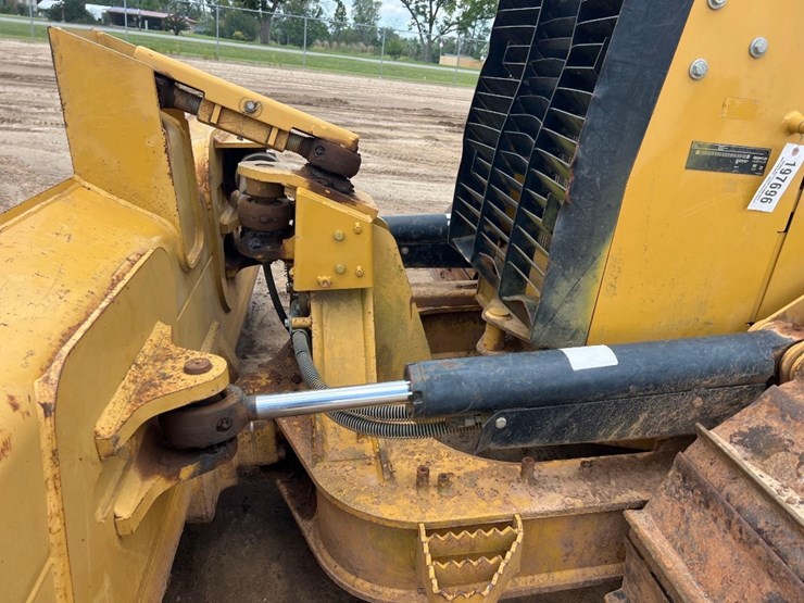 caterpillar-d3k2-lgp-image-10