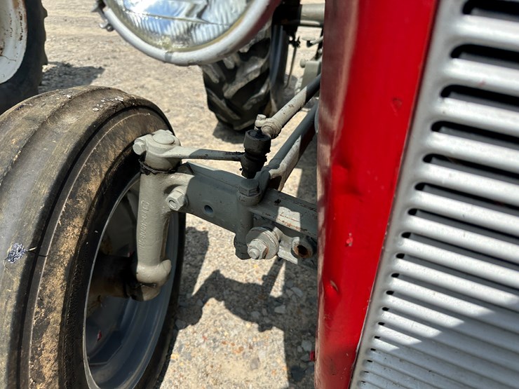 massey-ferguson-30-image-14