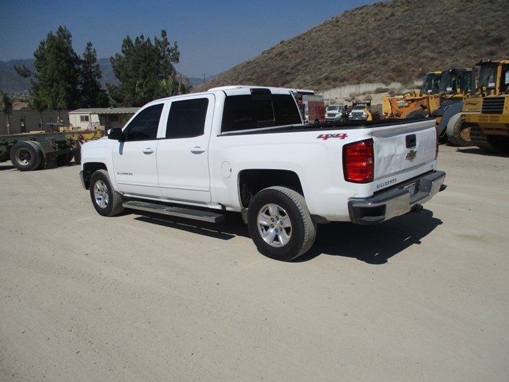 2017-chevrolet-1500-image-4