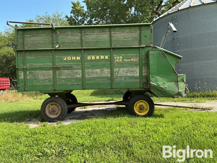 john-deere-harvest-wagon-image-4