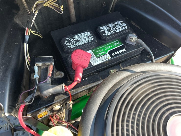 john-deere-l120-image-23