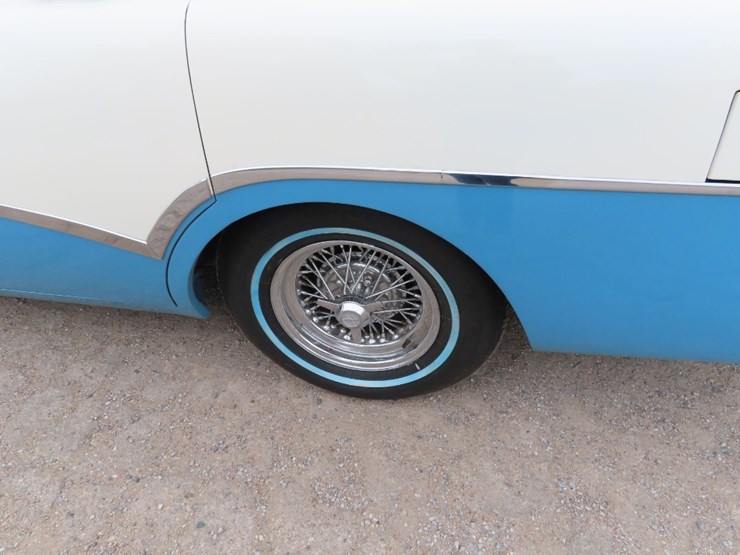 1956-buick-roadmaster-image-12