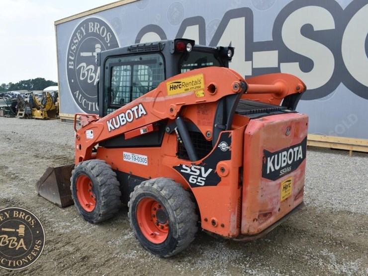 2017-kubota-ssv65-image-11