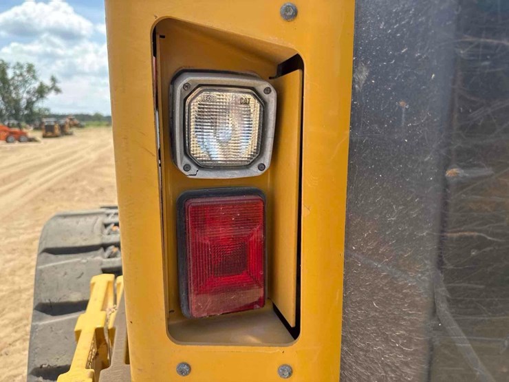 2019-caterpillar-299d2-image-20