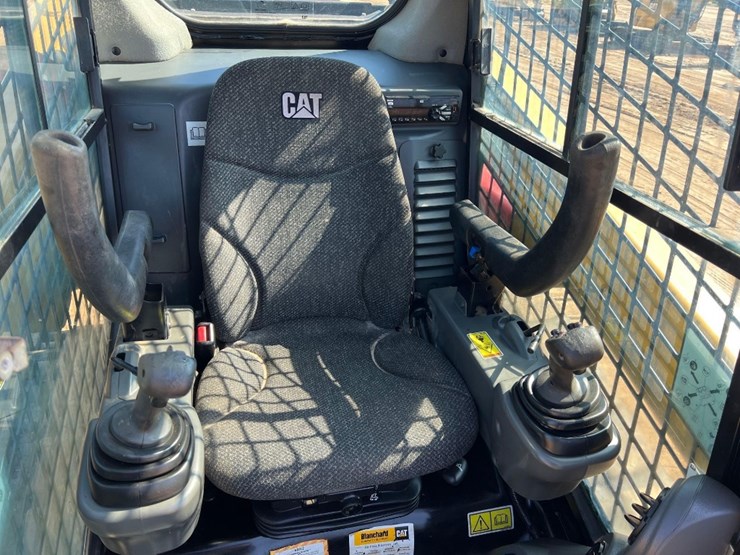 caterpillar-259d-image-28