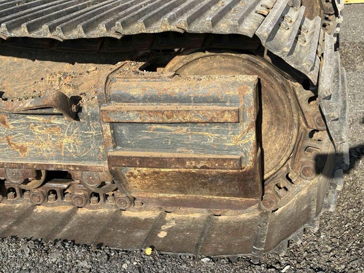 2019-volvo-ec350-excavator-image-34