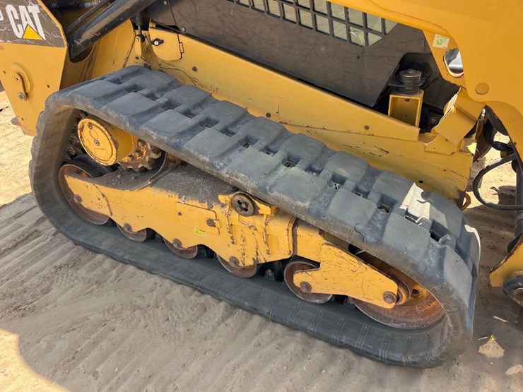 2019-caterpillar-259d-image-13