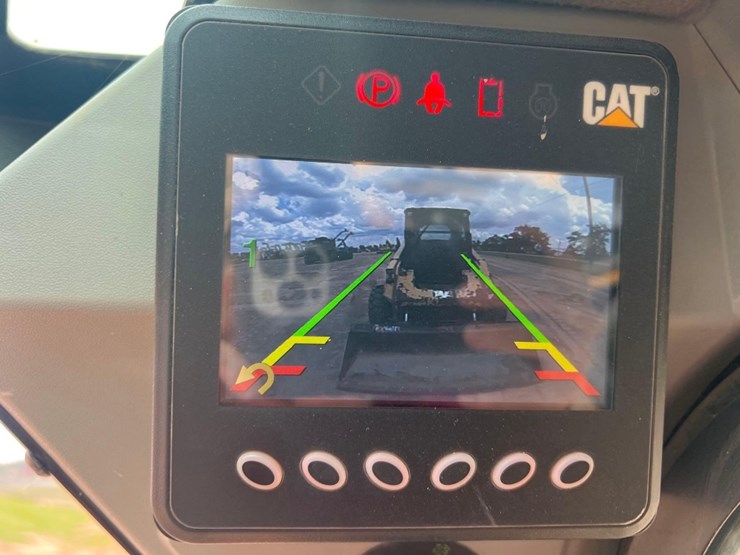 2023-caterpillar-299d3-image-33
