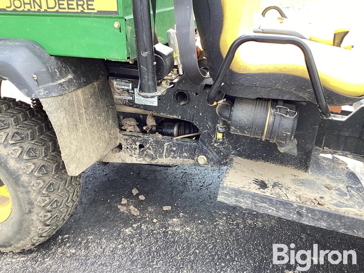 john-deere-gator-image-18