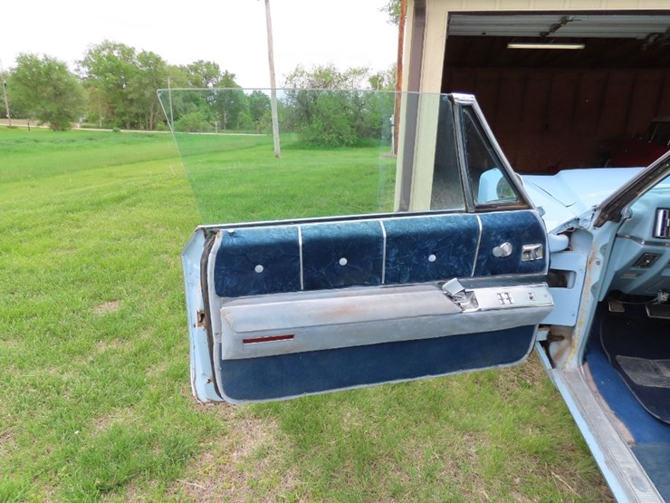 1967-cadillac-deville-convertible-image-9