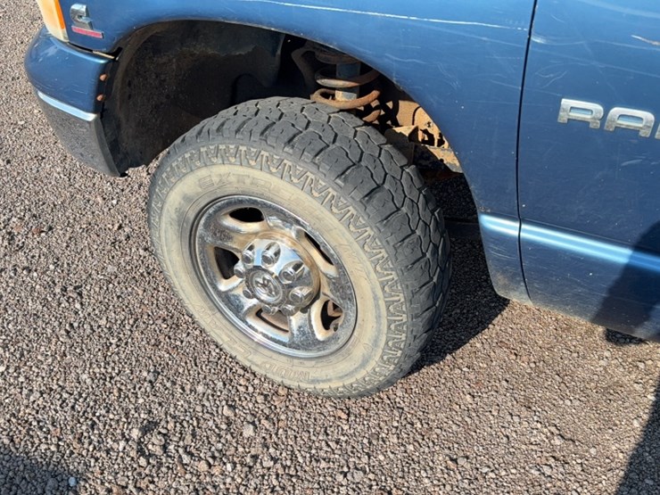 2003-dodge-2500-image-15