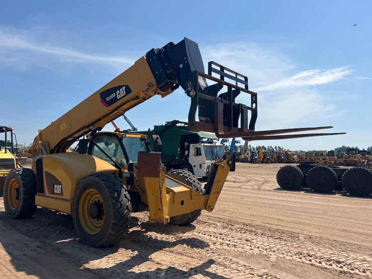 2020-caterpillar-tl1255d-image-6