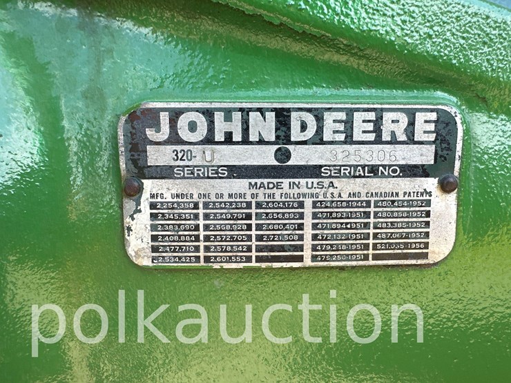 john-deere-320-image-6