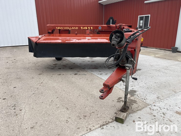 new-holland-1411-image-2