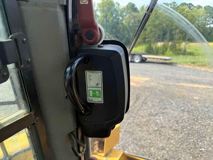 2019-caterpillar-299d2-xhp-image-25