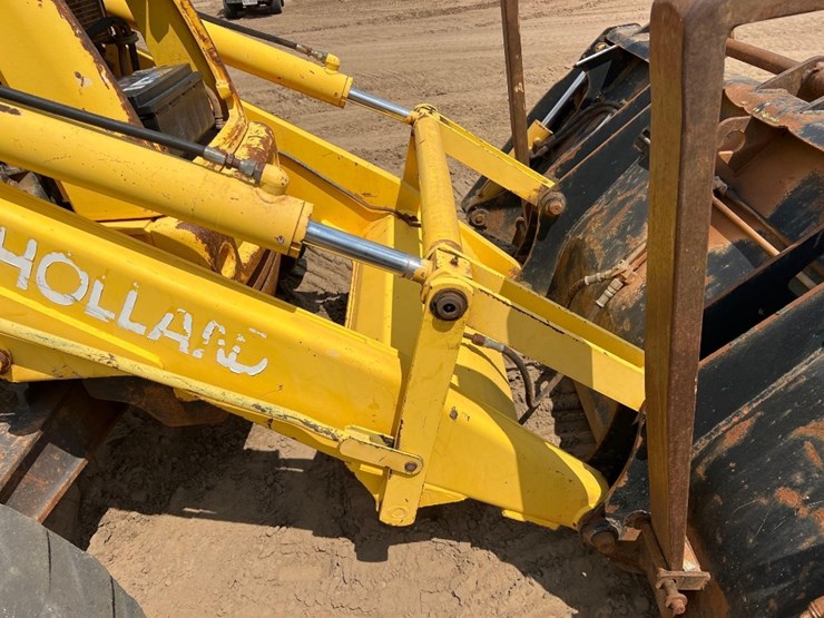 new-holland-lb75b-image-15