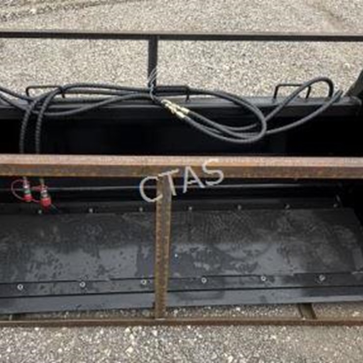 #84 • Skid Steer 4 in 1 Bucket