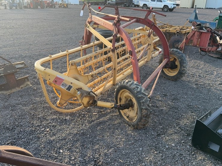 new-holland-256-image-4