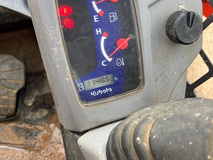 2019-kubota-svl65-2-image-30
