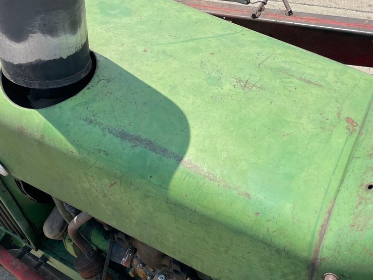 john-deere-3010-image-35