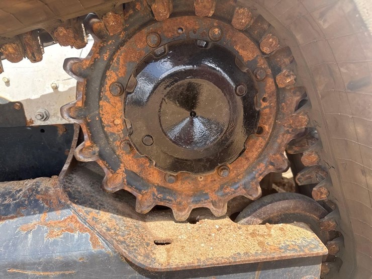 2019-bobcat-t770-image-10