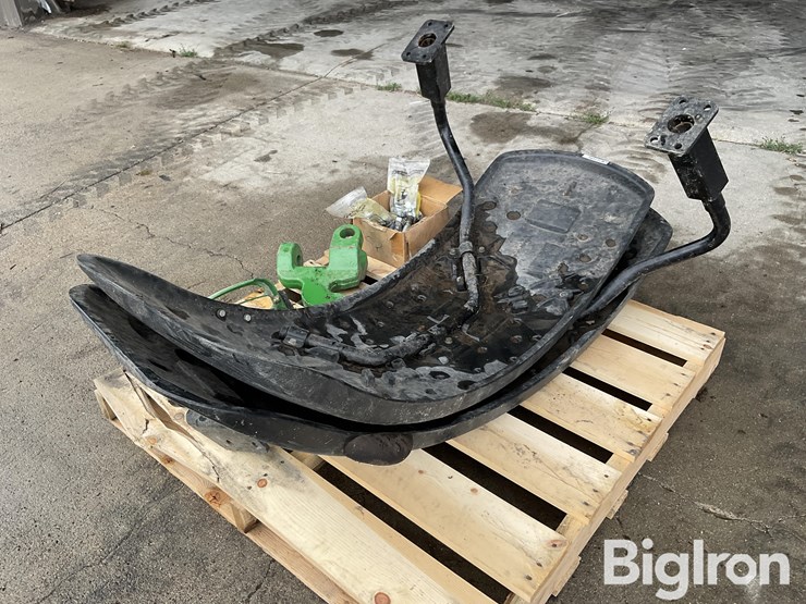 john-deere-front-fenders-image-14
