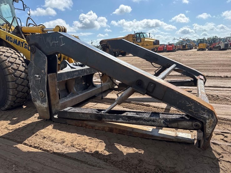 2019-komatsu-wa380-8-image-21