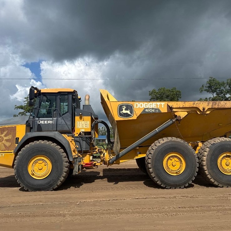 2021 DEERE 410E
