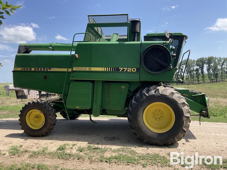 1988-john-deere-7720-image-4