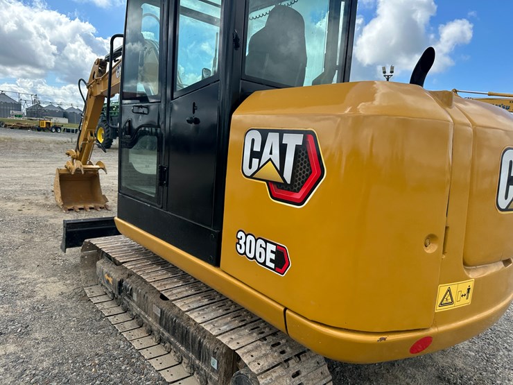2015-caterpillar-306e-image-18
