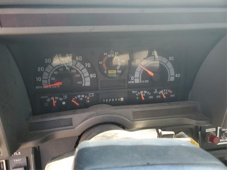 #359-•-1997-gmc-c7500-digger-derricks-truck-image-50