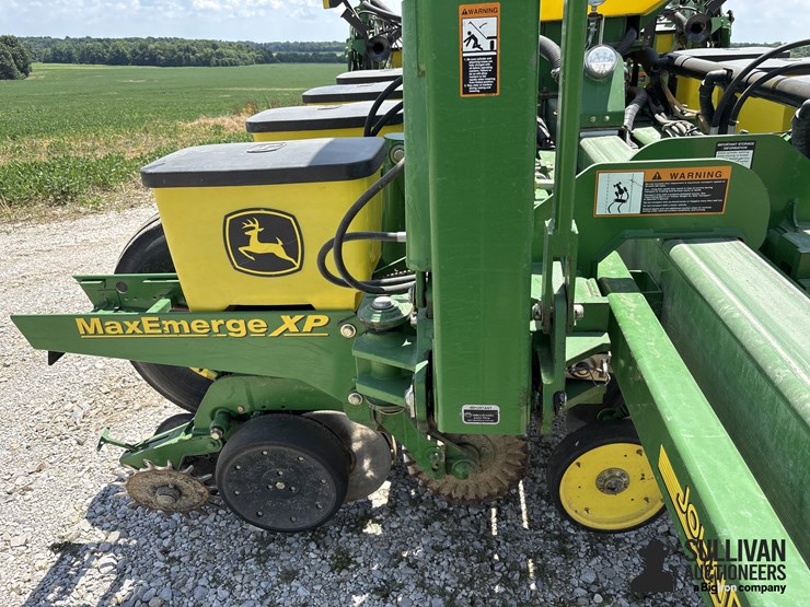2008-john-deere-1770nt-image-13