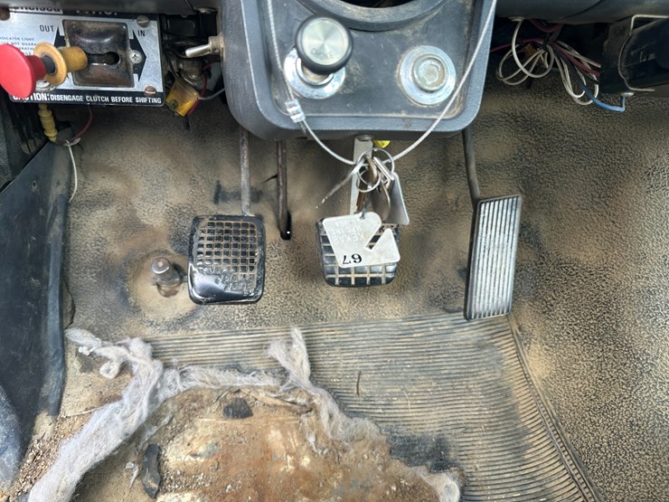 1990-ford-f800-image-84
