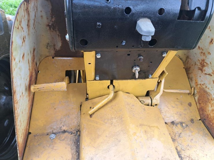 john-deere-440-image-12
