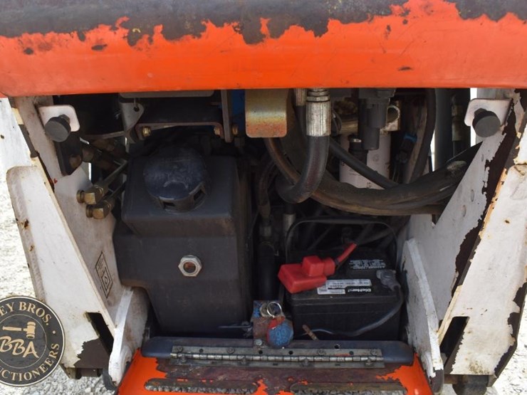 2005-bobcat-mt55-image-35
