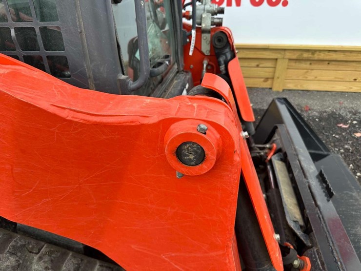 2021-kubota-svl97-2-image-63