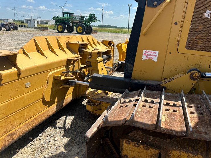 2017-caterpillar-d6k2-lgp-image-27
