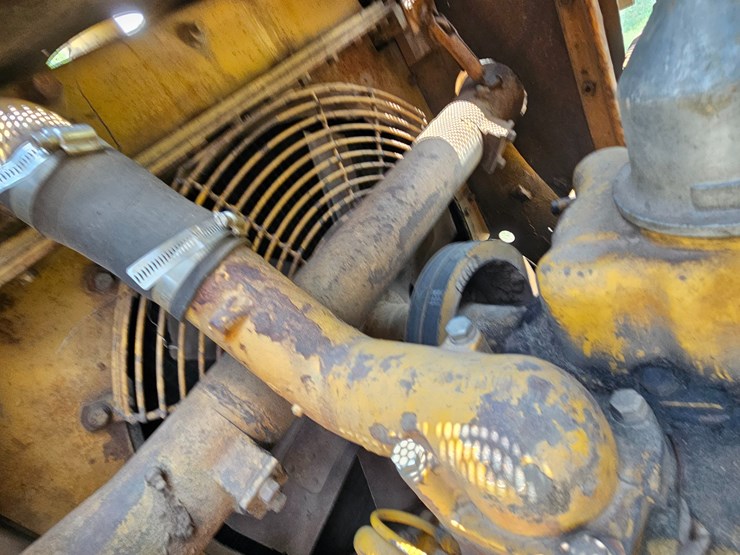caterpillar-d4d-image-45