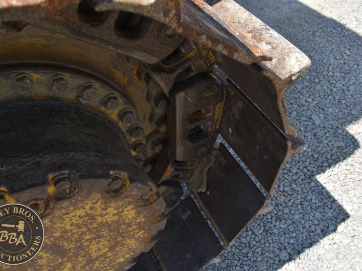 2014-komatsu-d51exi-22-image-53