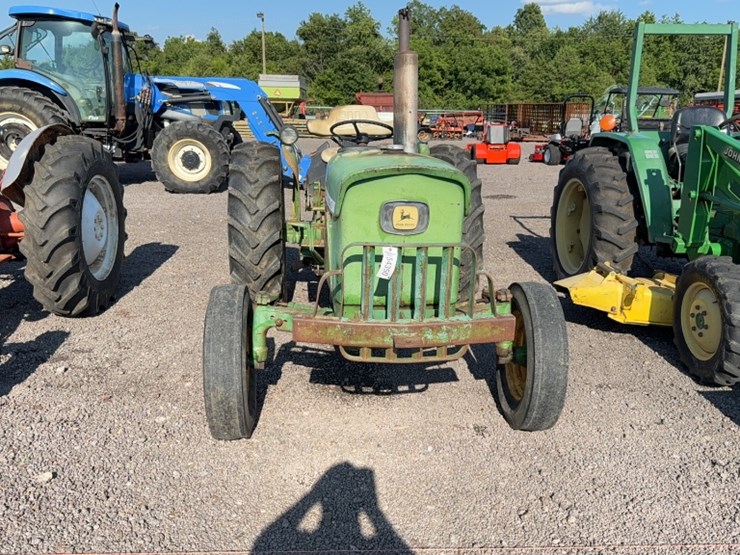 john-deere-820-image-2