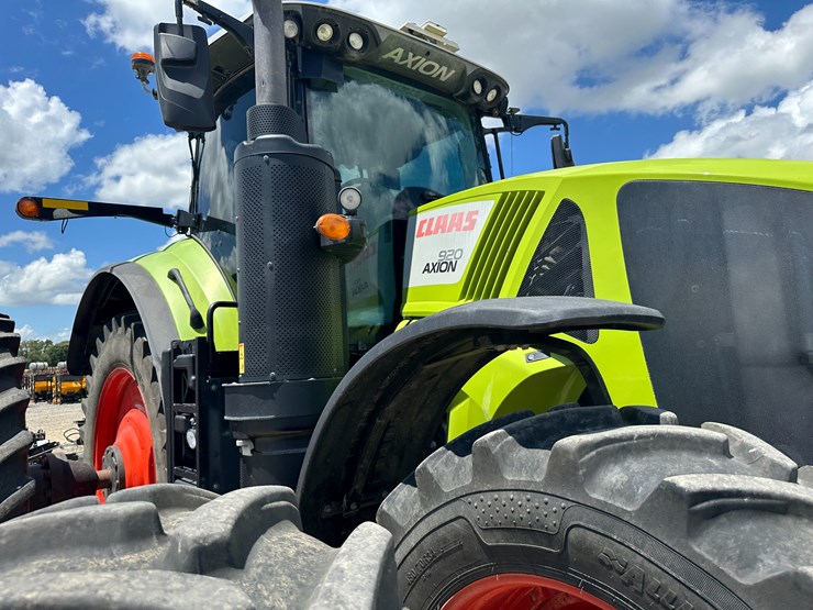 #58-•-2020-claas-920-axion-mfwd-tractor-vpkta4400-inv#:-26400-image-39