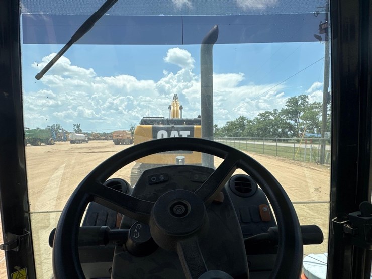 2008-caterpillar-430e-image-23