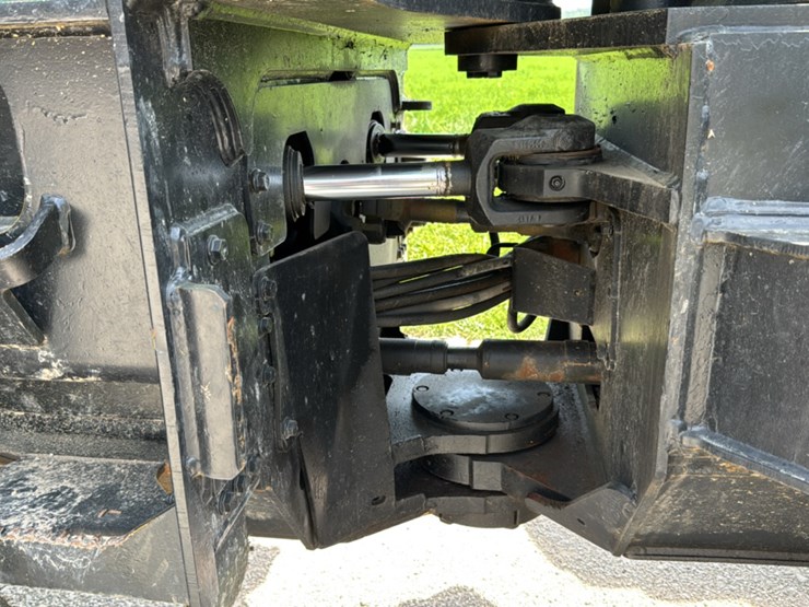 2010-john-deere-2010-image-29